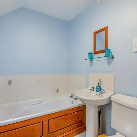 The Granary - 16437 *